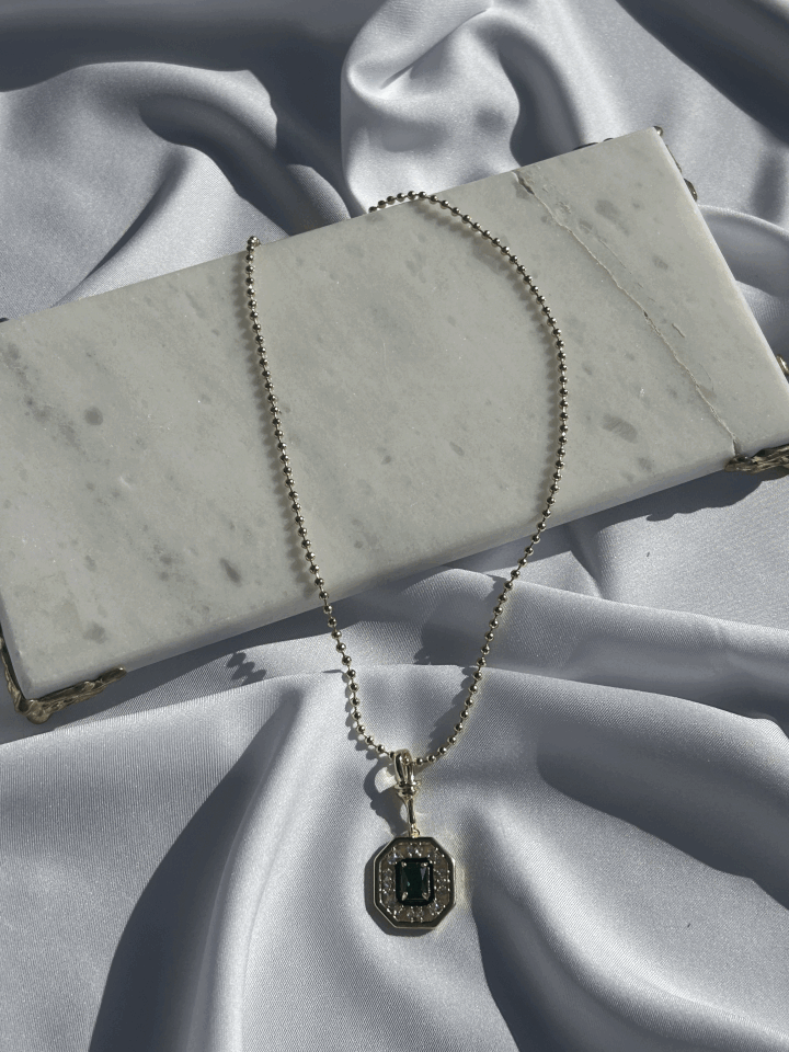 Green Stone Serenay Necklace