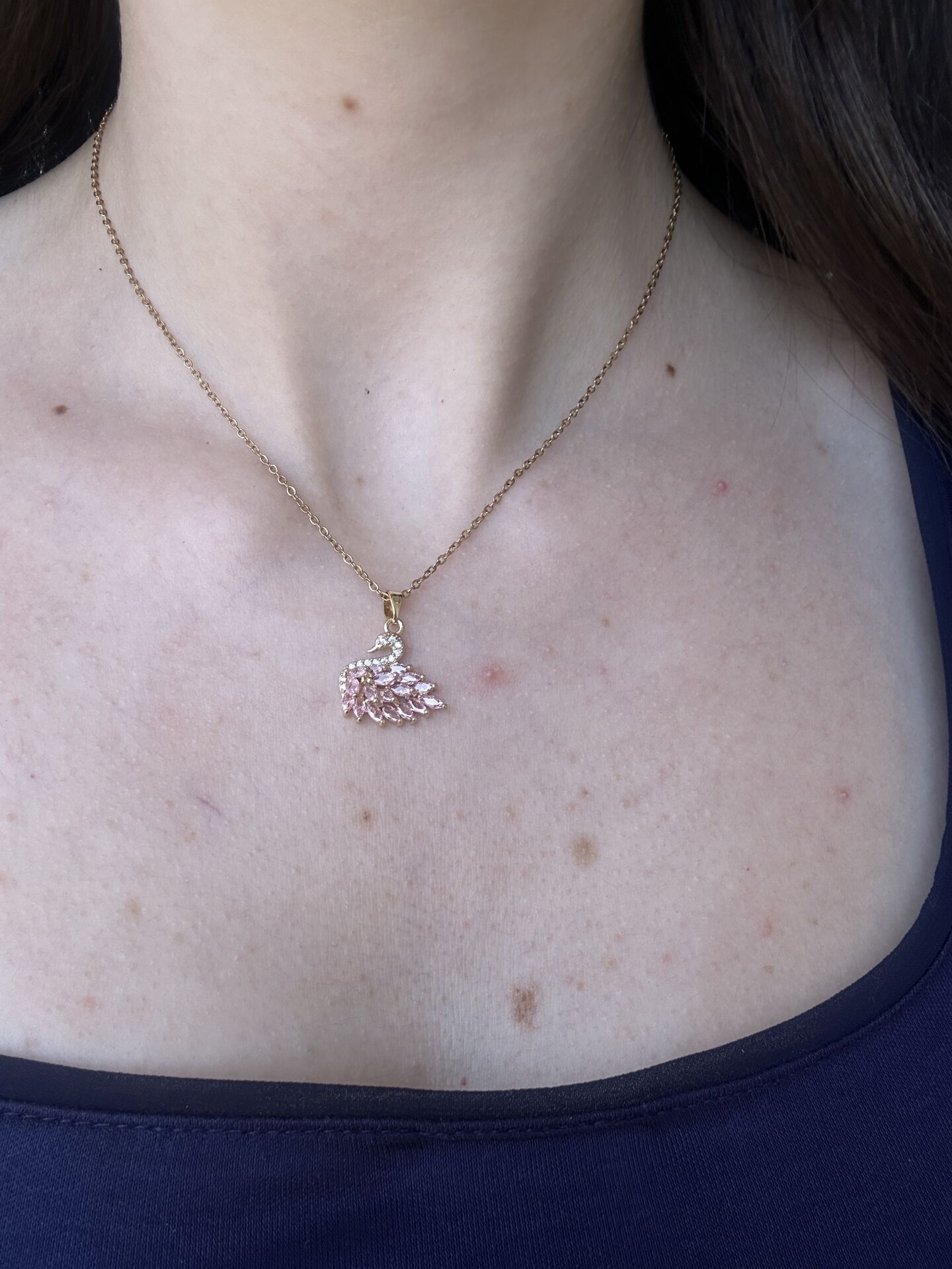 Gold Pembe Kuğu Kolye