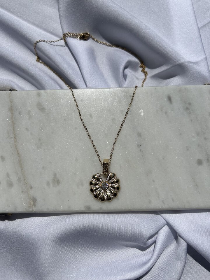 Zircon Stone Hoop Design Necklace