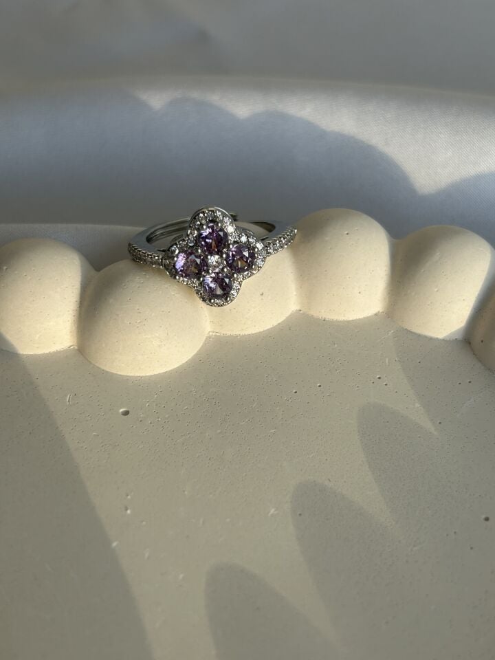 Zirkon Mor Yonca Yüzük