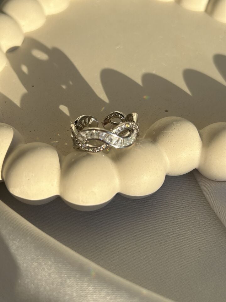 Sarmal Yapı Gümüş Yüzük