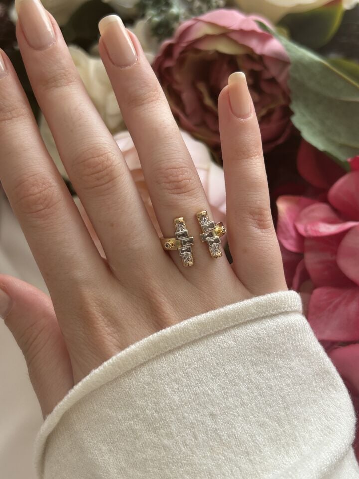 Taşlı Asimetrik Yüzük