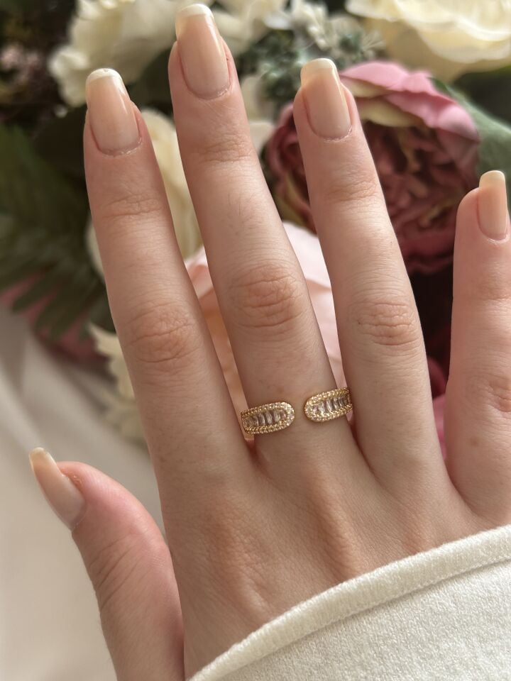 Silver Taşlı Detay Yüzük