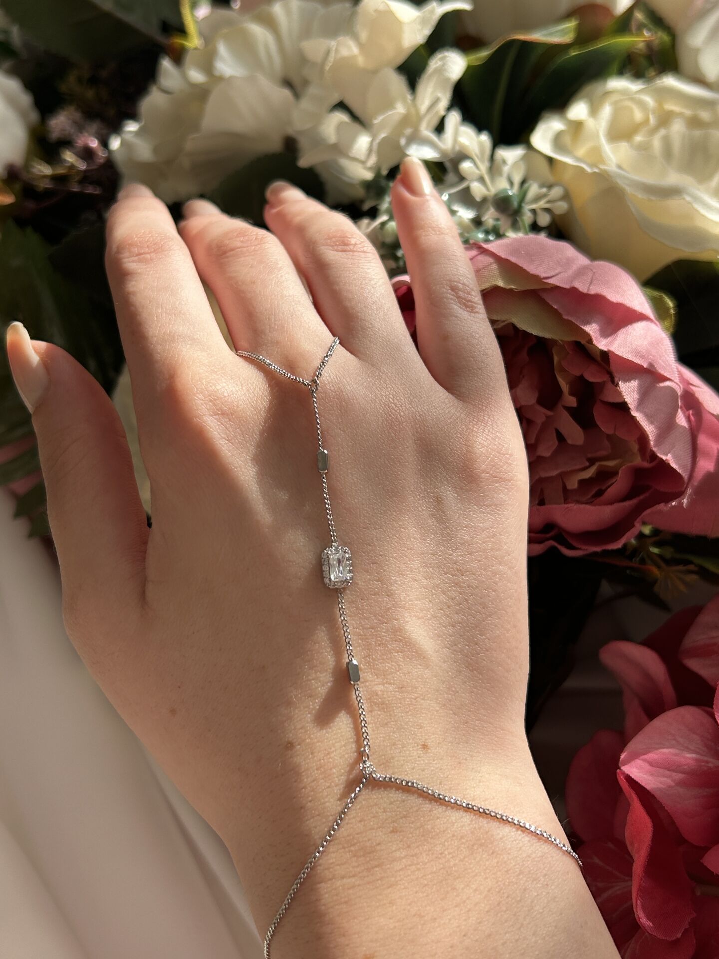 Baget Taşlı Şahmeran