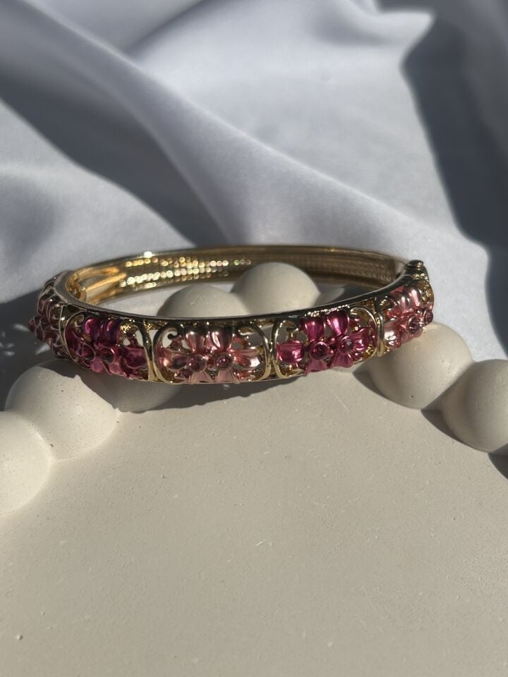 Fuşya Çiçek Kelepçe Bileklik