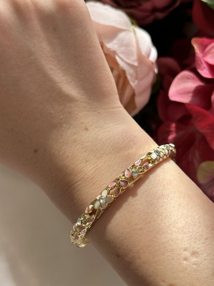 Pembe Çiçek Mineli Kelepçe Bileklik