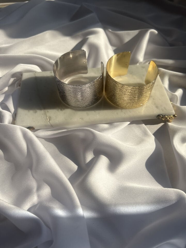 Crush Model Thick Handcuffs