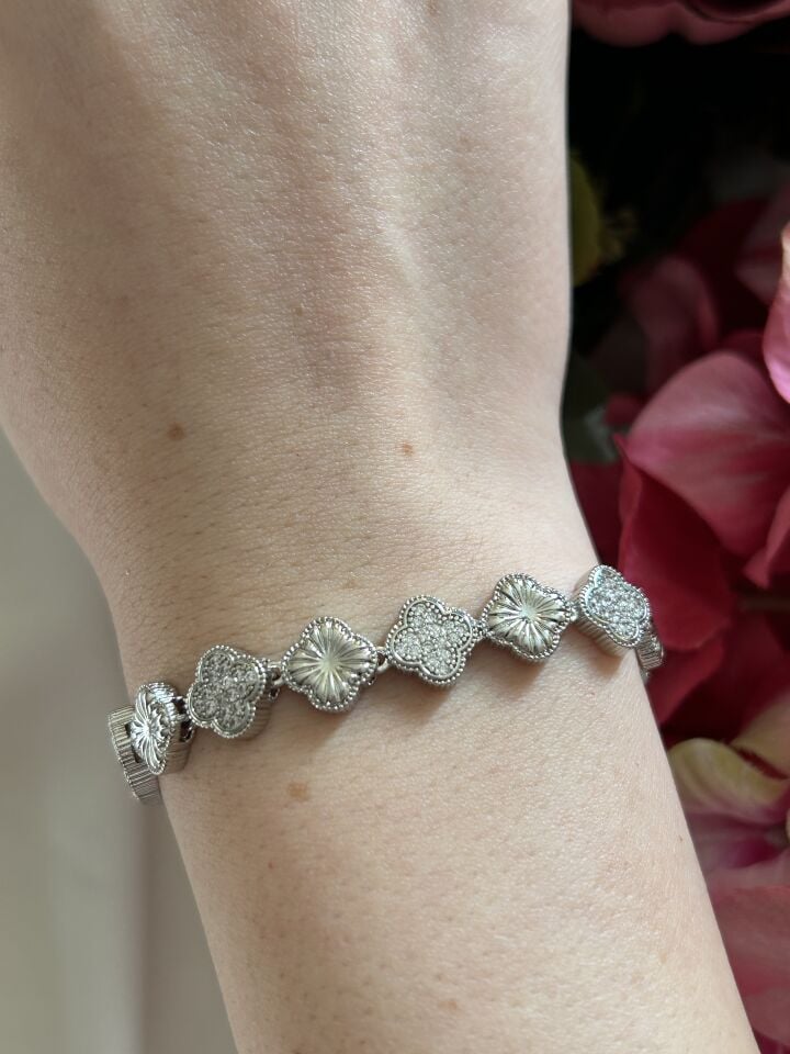 Silver Clover Full Round Bracelet