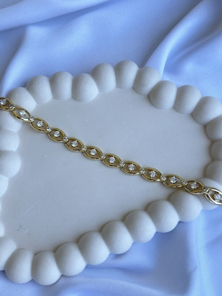 Eye Bracelet with Stone Details