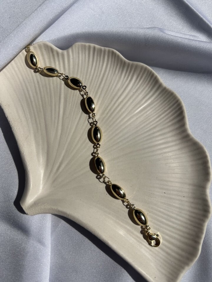 Gold Dorika Bracelet