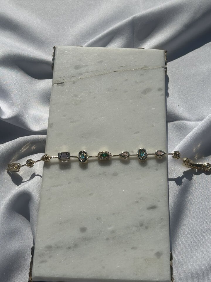 Dark Blue Stone Detail Eye Bracelet