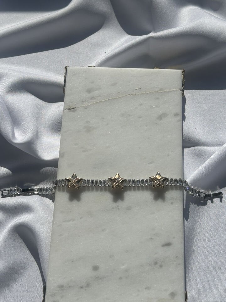 Gold Star Detail Waterway Bracelet