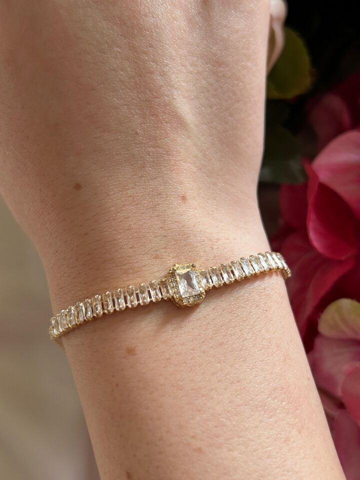 Rectangular Stone Detailed Gold Bracelet