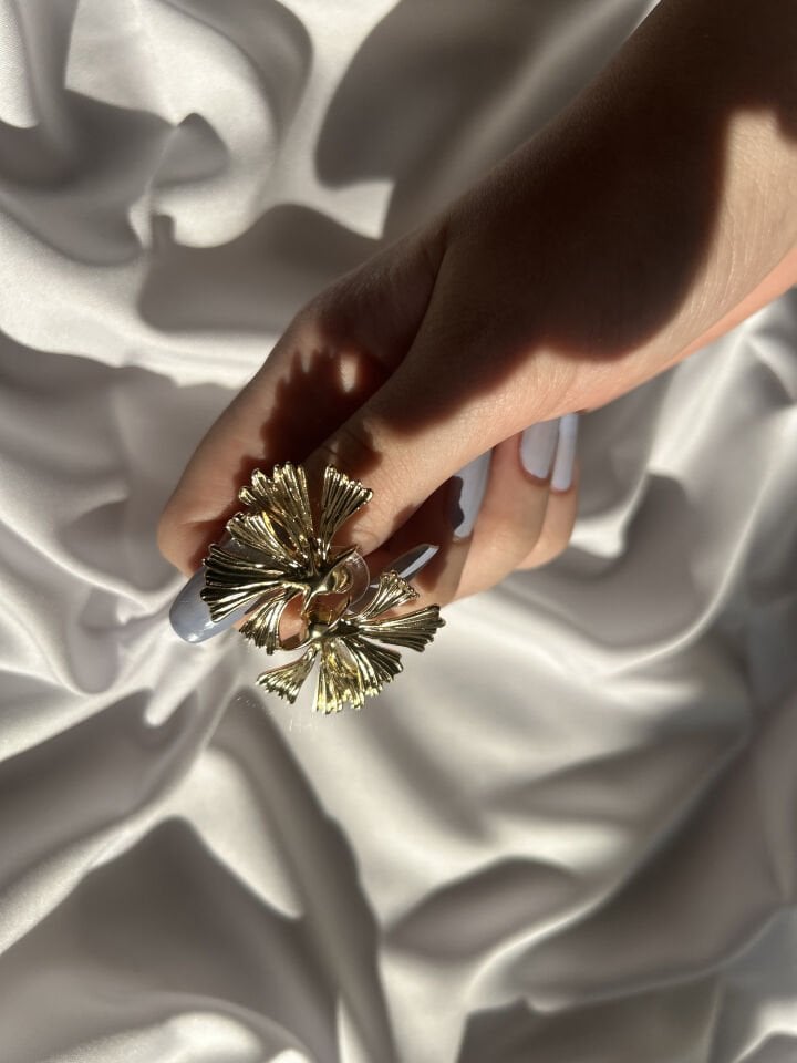 Leaf Pattern Stylish Earrings