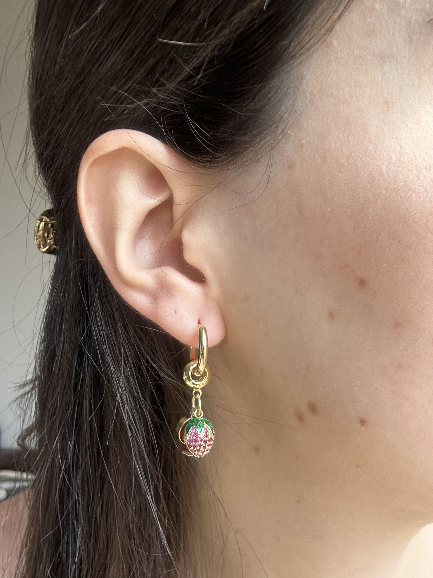 Üç Boyut Çilekli Charm Küpe