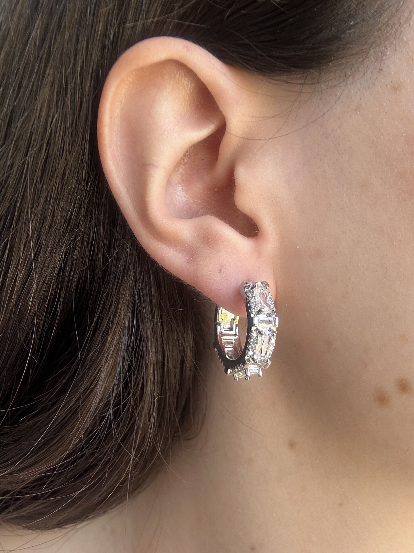 Zirkon Tam Tur Küpe