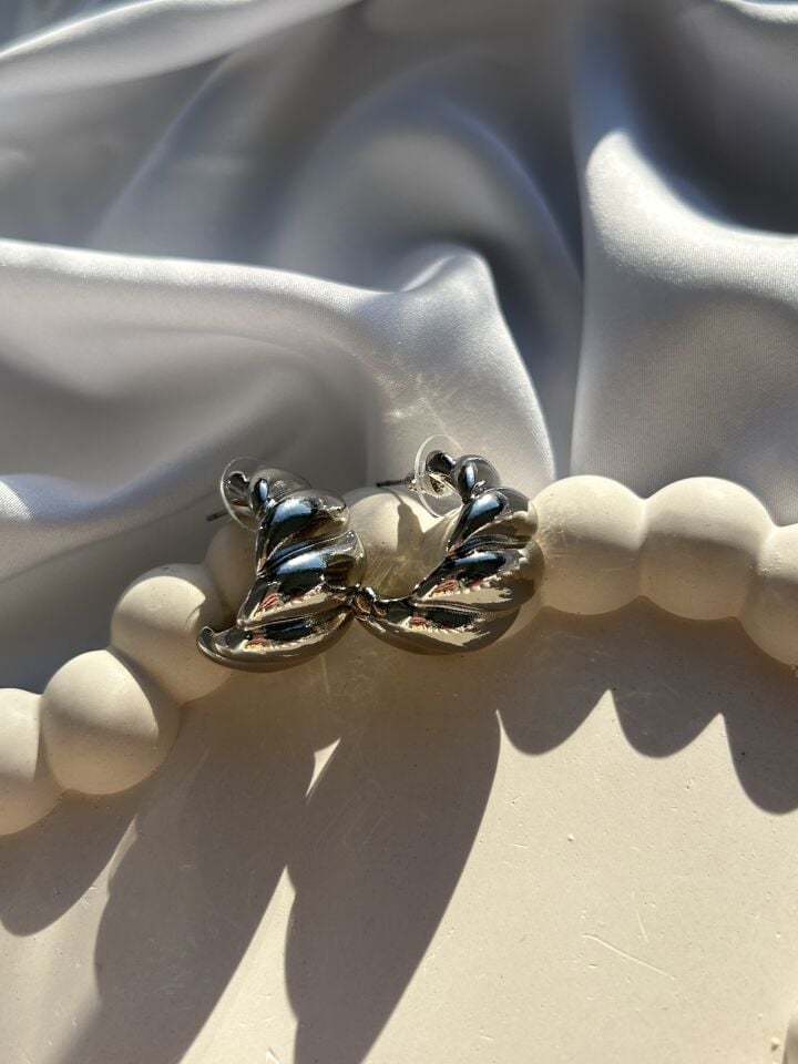 Dalgalı Bombe Küpe