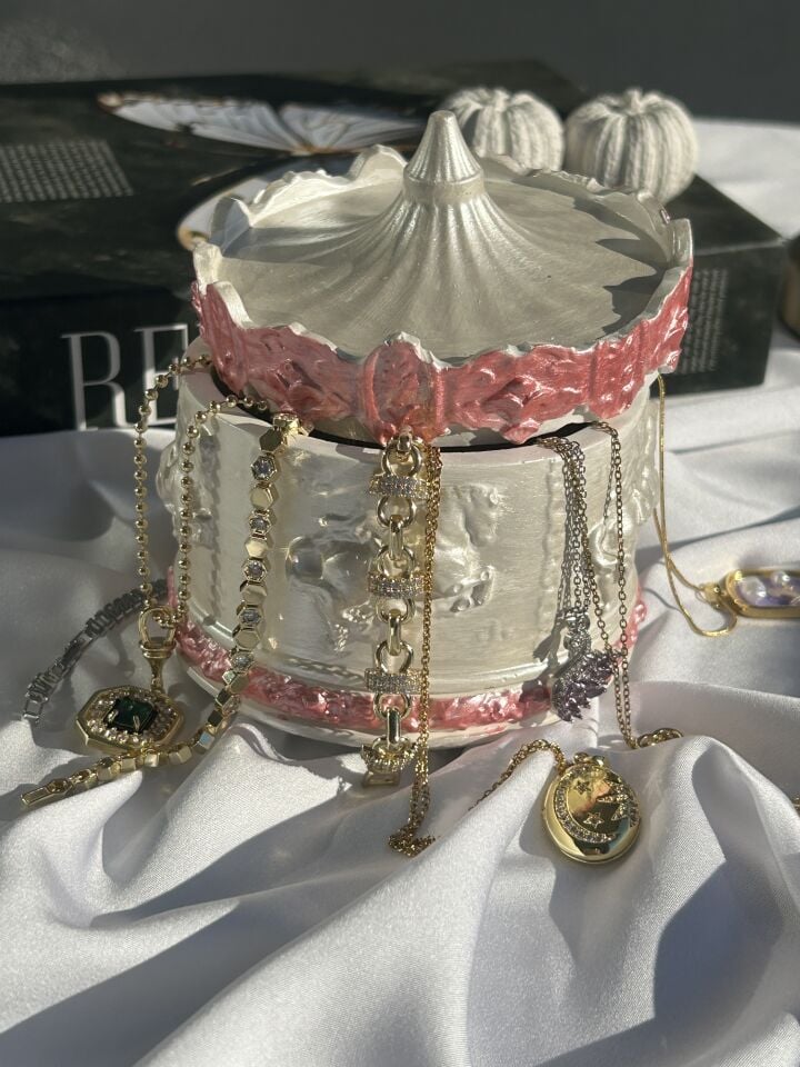 Gizemli Takı Kavanozu (Medium)