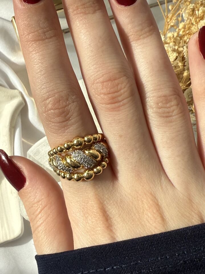 Taşlı Burgulu Gold Yüzük