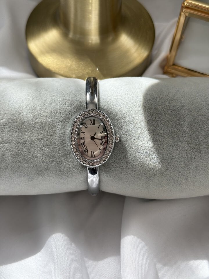 Gümüş Kelepçe Model Saat