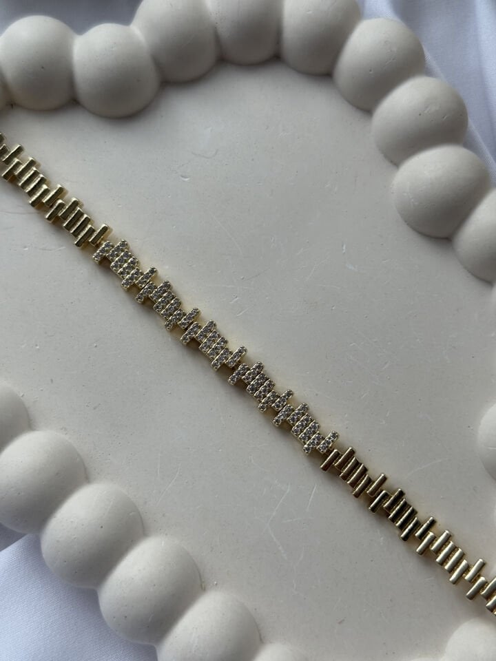 Stoned Ribbon Bracelet