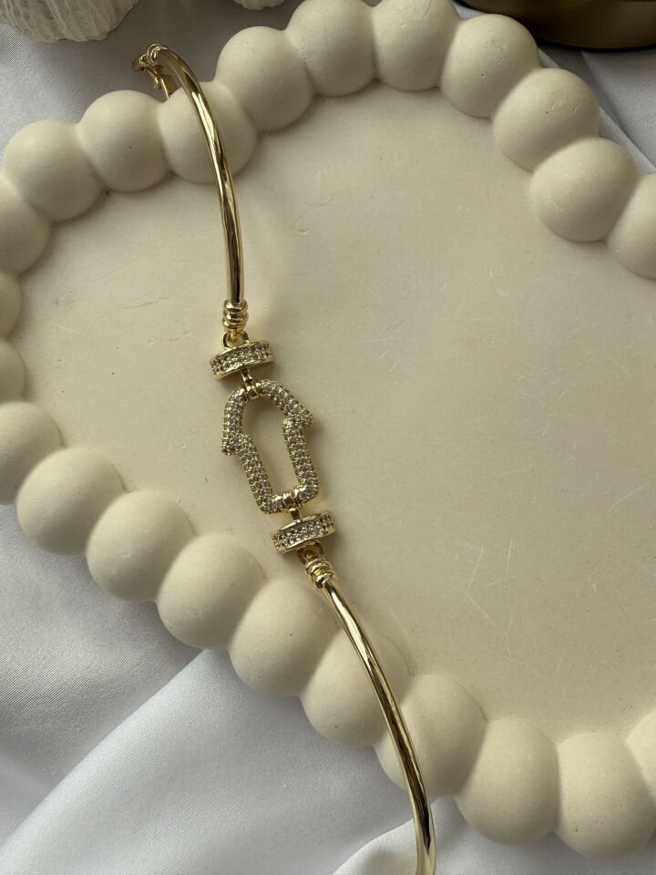 Taşlı Ok Detaylı Kelepçe Bileklik