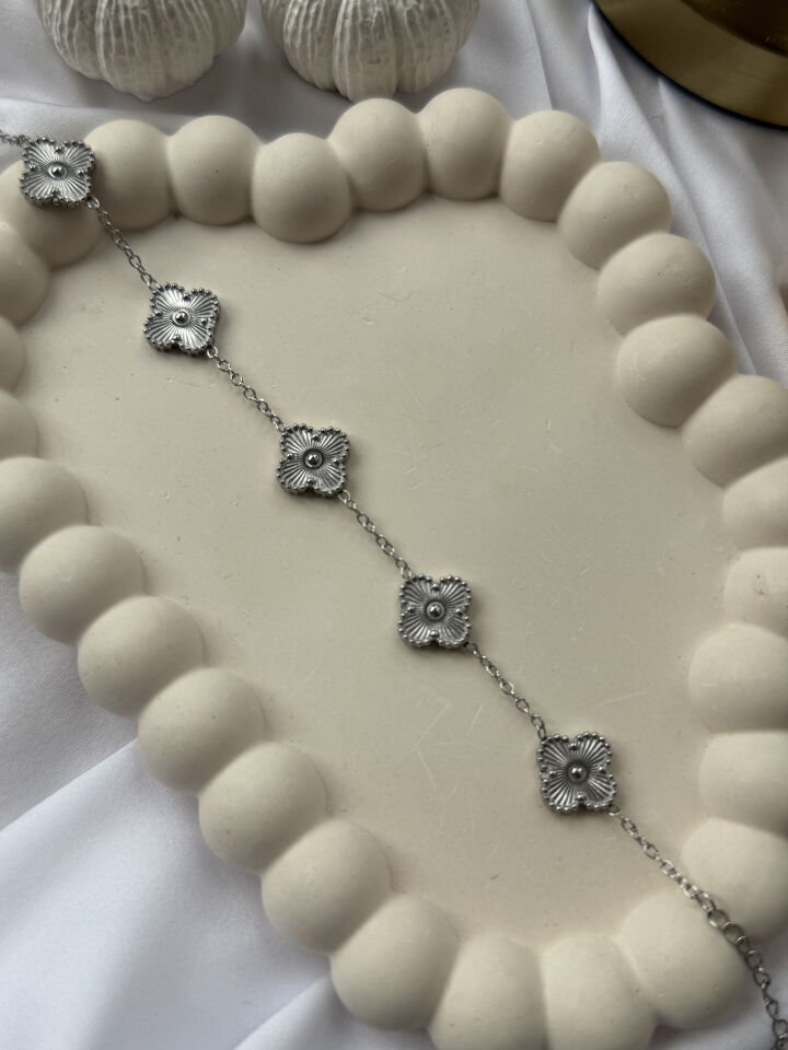 Silver Clover Bracelet