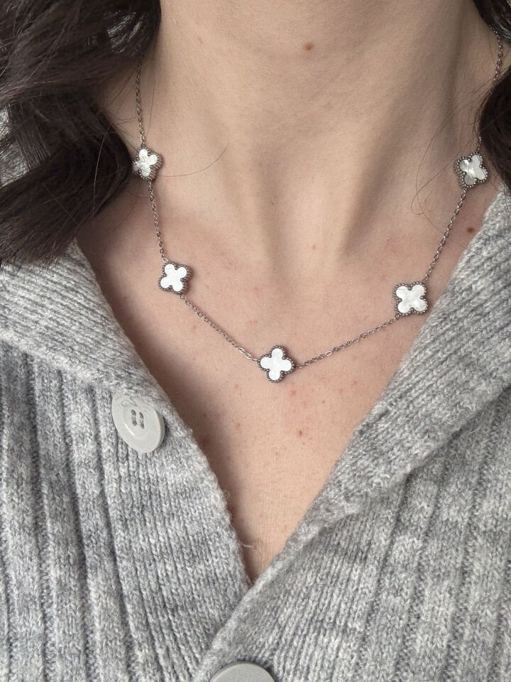 Five Clover Necklace