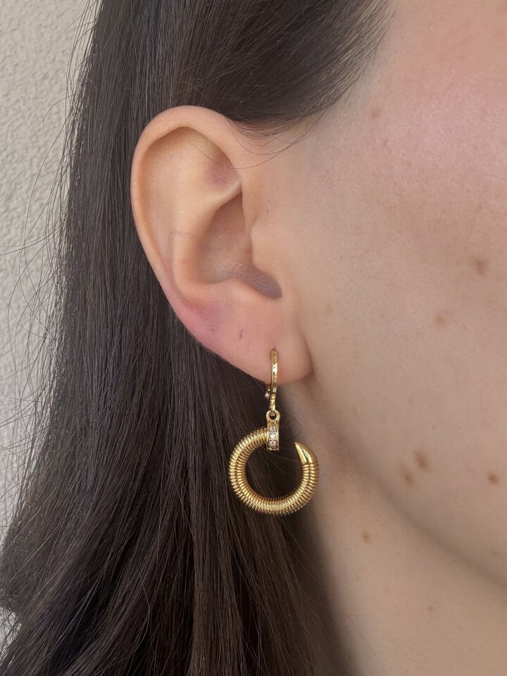 Yarım Tur Gold Küpe