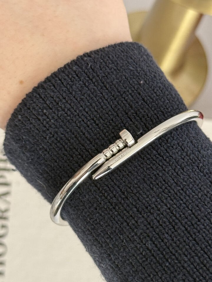 Gümüş Çivi Model Kelepçe Bileklik